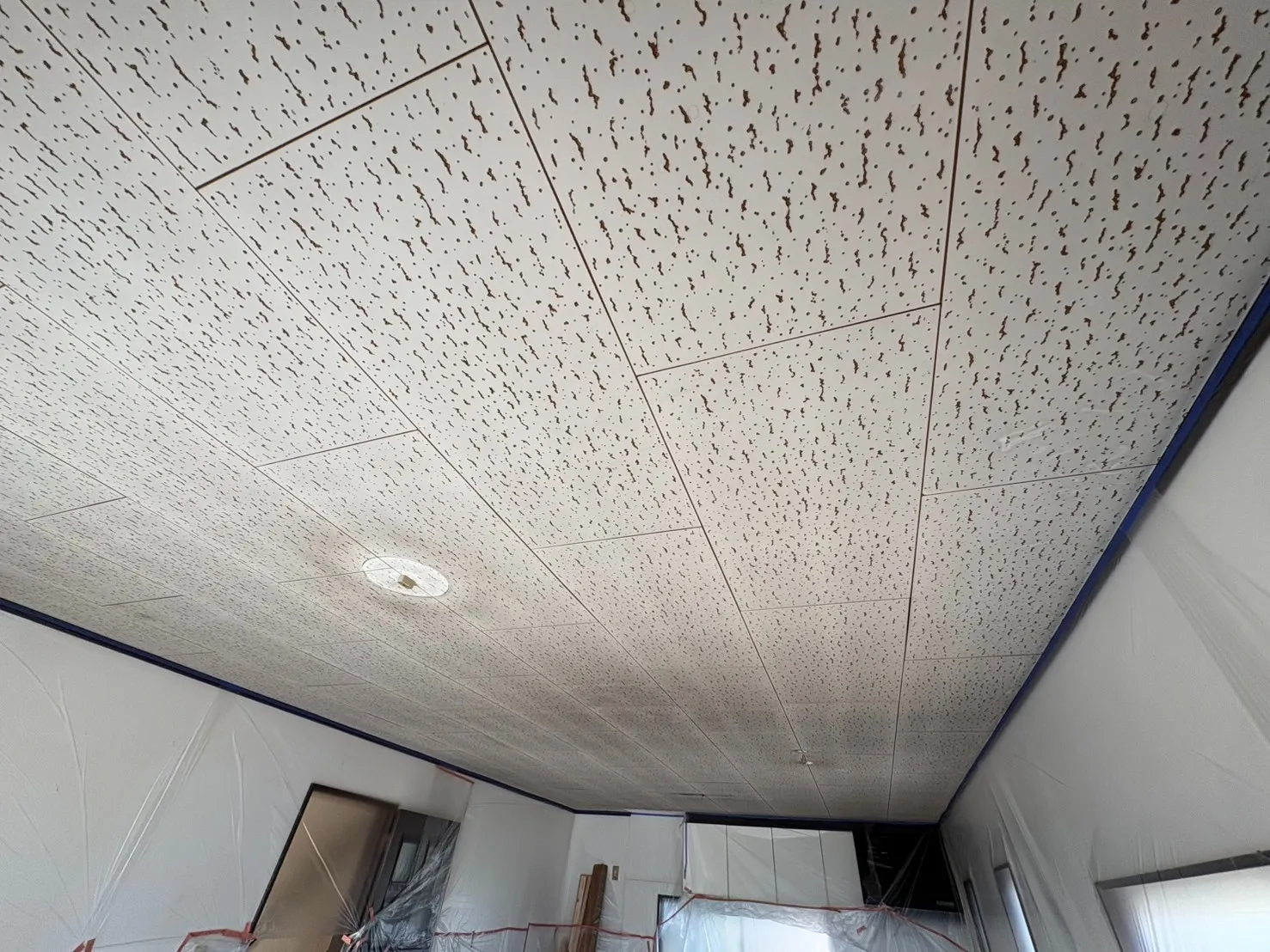 軒天塗装（現状・完了）