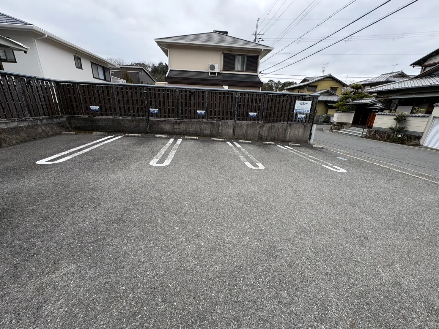 駐車場ライン引き